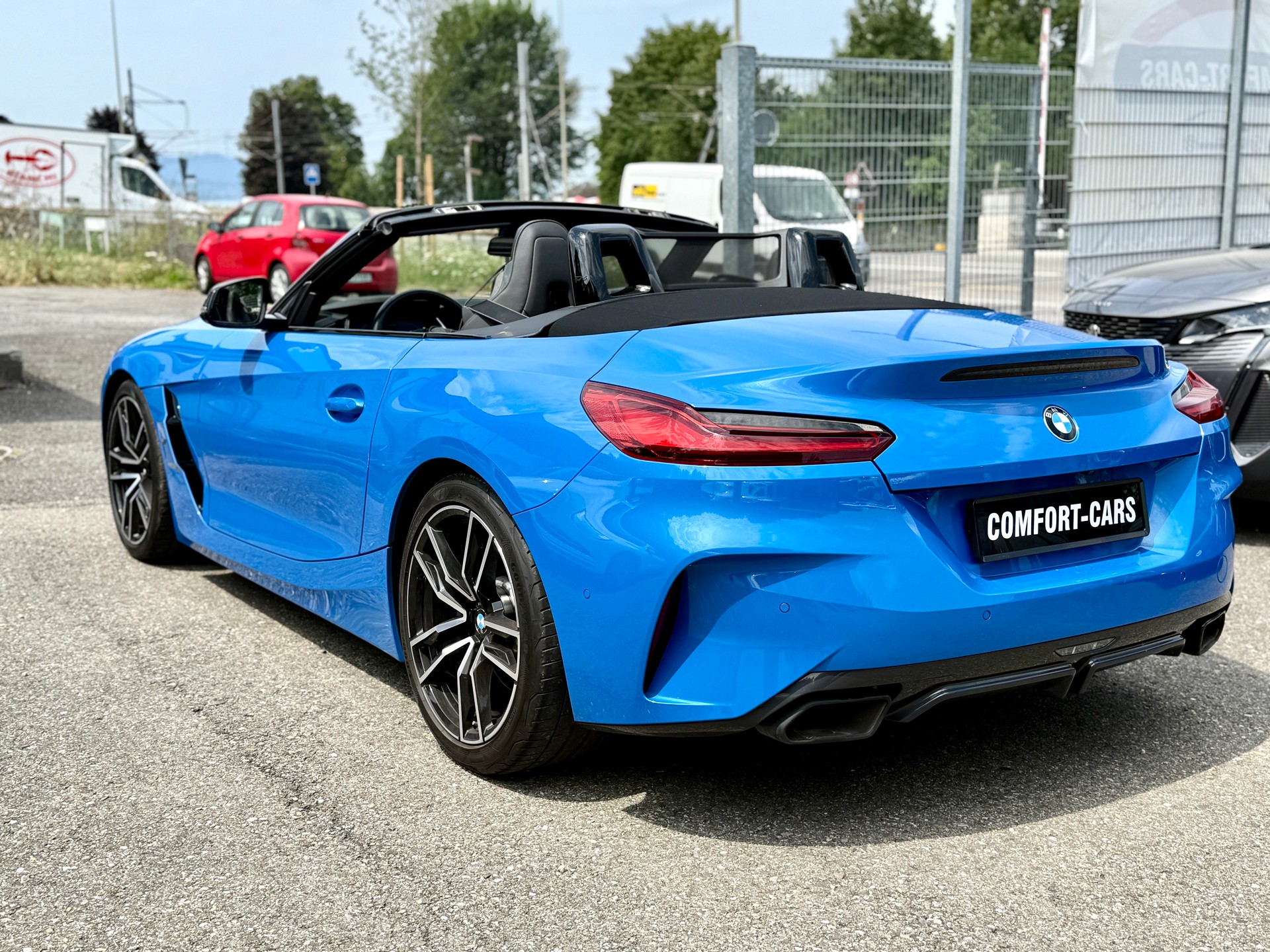 BMW Z4 M40i Steptronic Misano Blau Metallic-image-3
