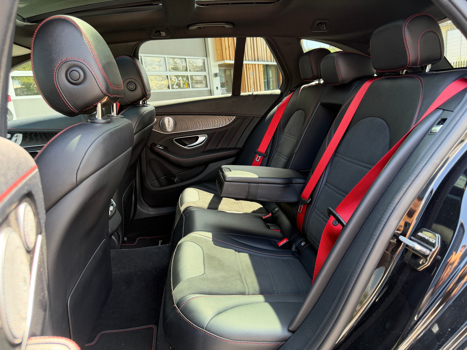 MERCEDES-BENZ C 450 AMG 4Matic 7G-Tronic-image-12