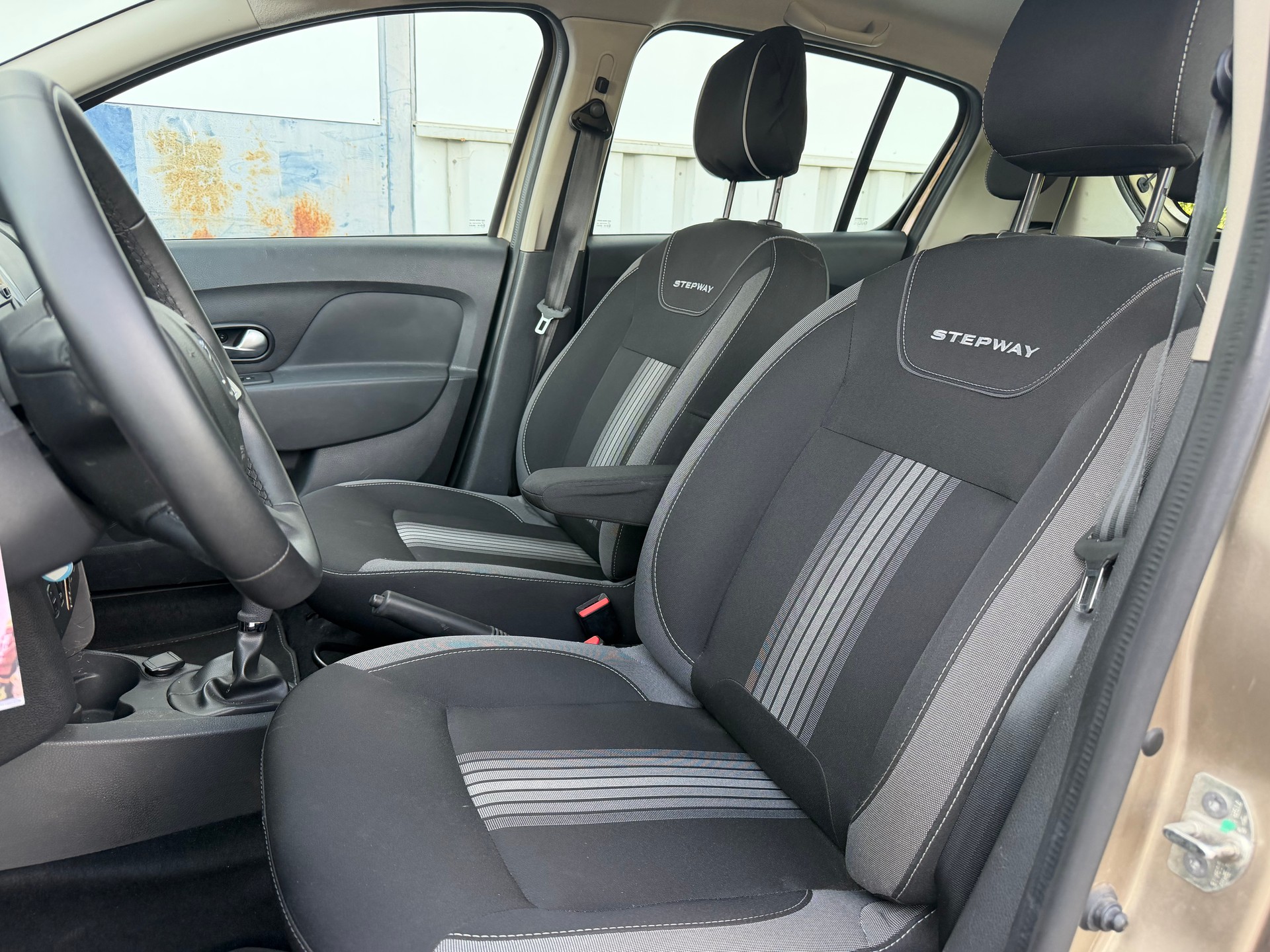 DACIA Sandero Tce 90 Stepway Automatic-image-6