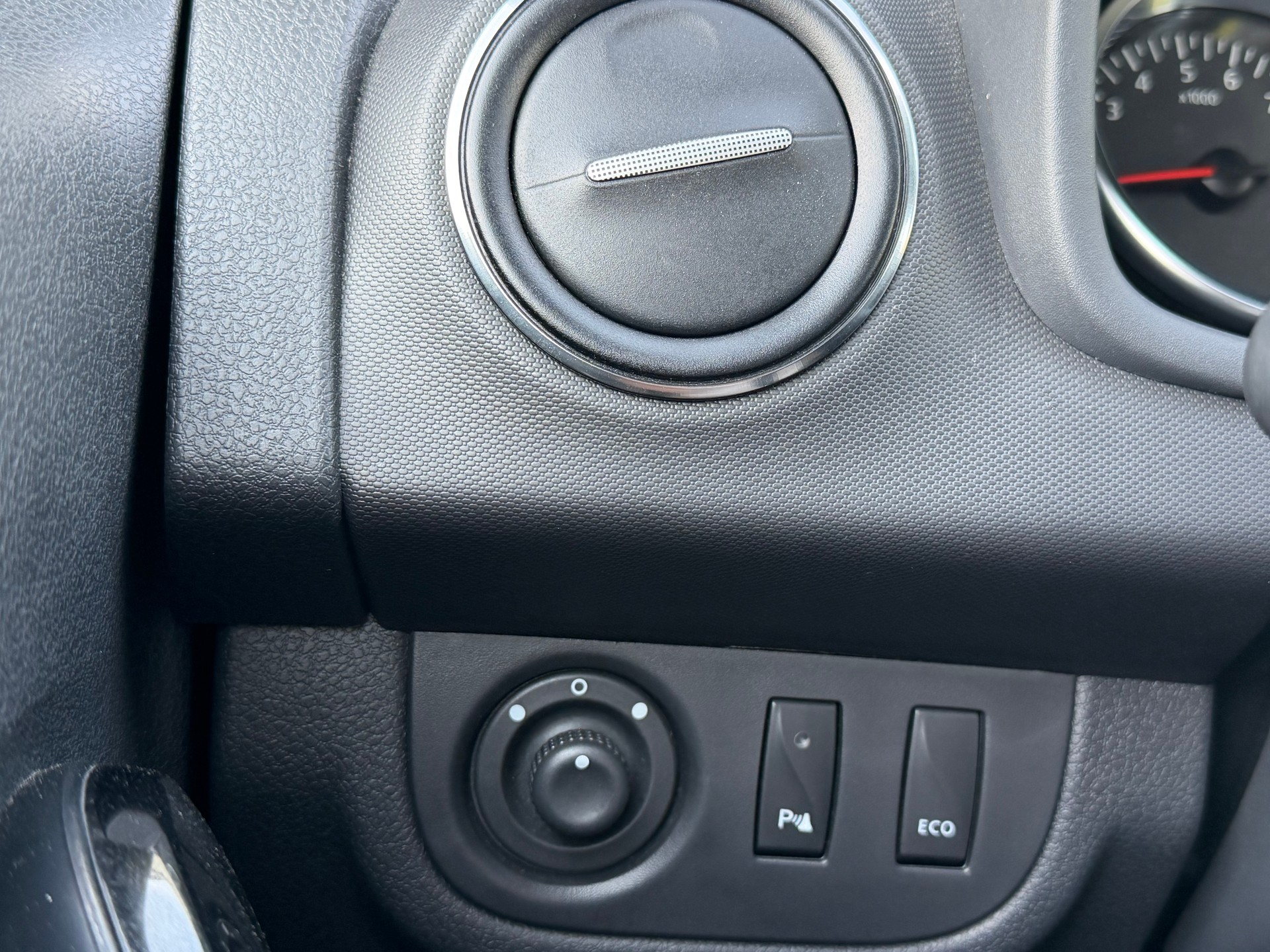 DACIA Sandero Tce 90 Stepway Automatic-image-16