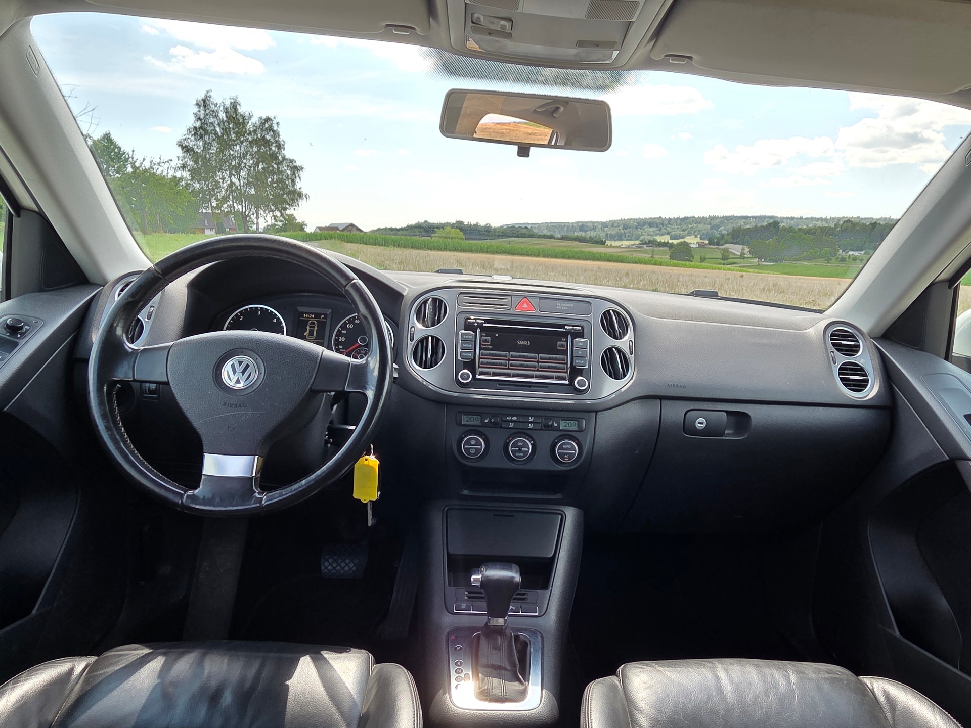 VW Tiguan 2.0 TDI Sport&Style Tiptronic-image-9