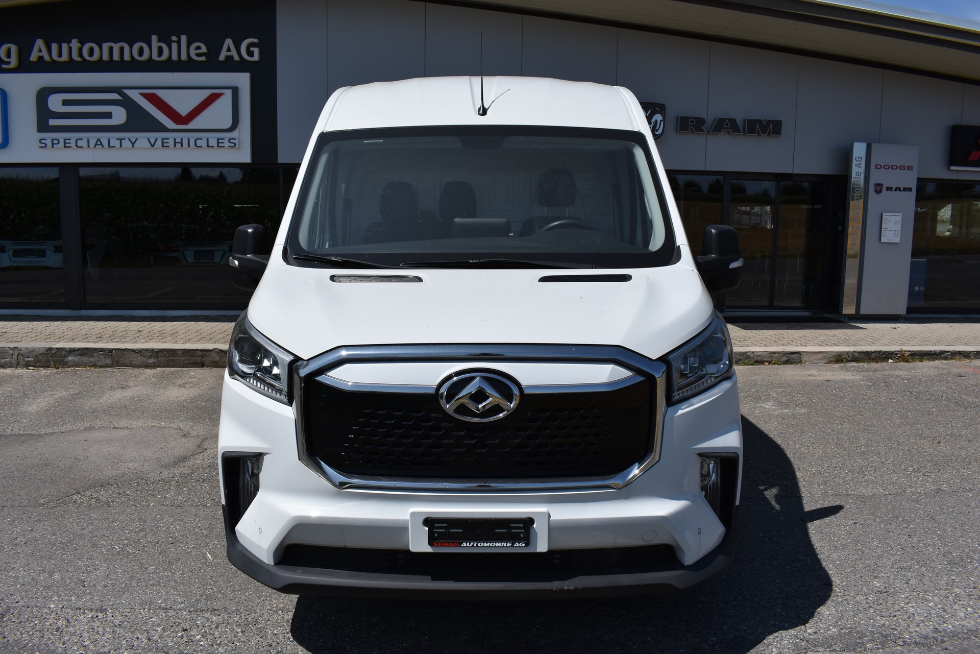 MAXUS eDeliver 9 L2H2 72kWh-image-0