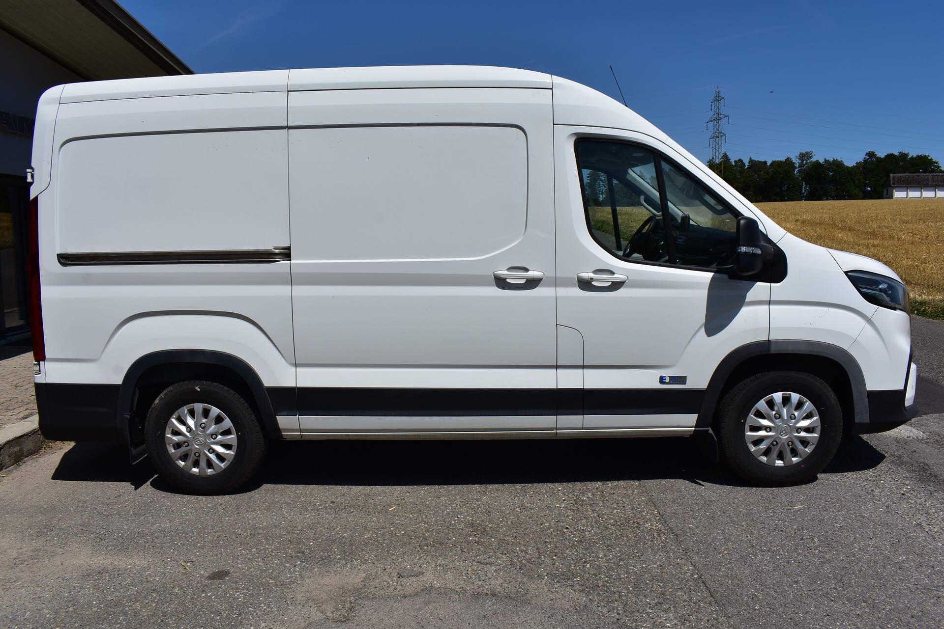 MAXUS eDeliver 9 L2H2 72kWh-image-5