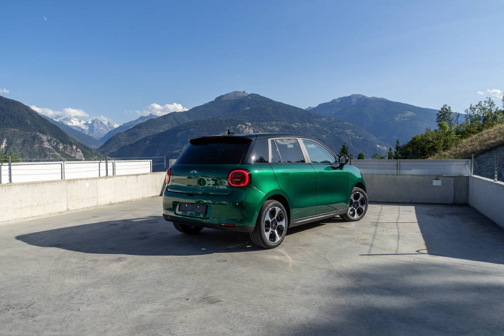 JAC E30X City-image-5