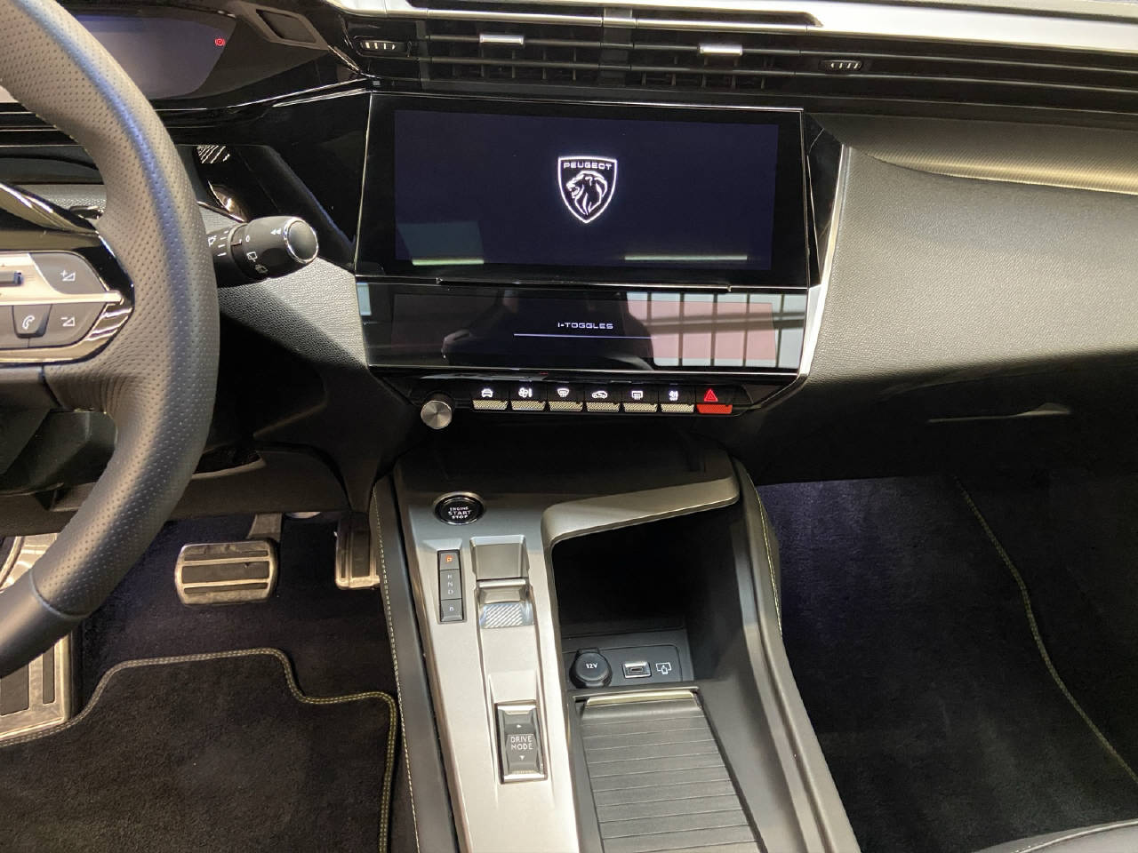 PEUGEOT 308 SW 1.6 PHEV 225 GT-image-7