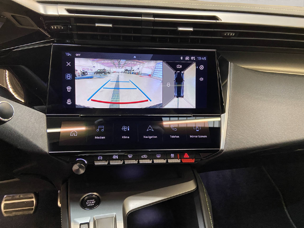 PEUGEOT 308 SW 1.6 PHEV 225 GT-image-8