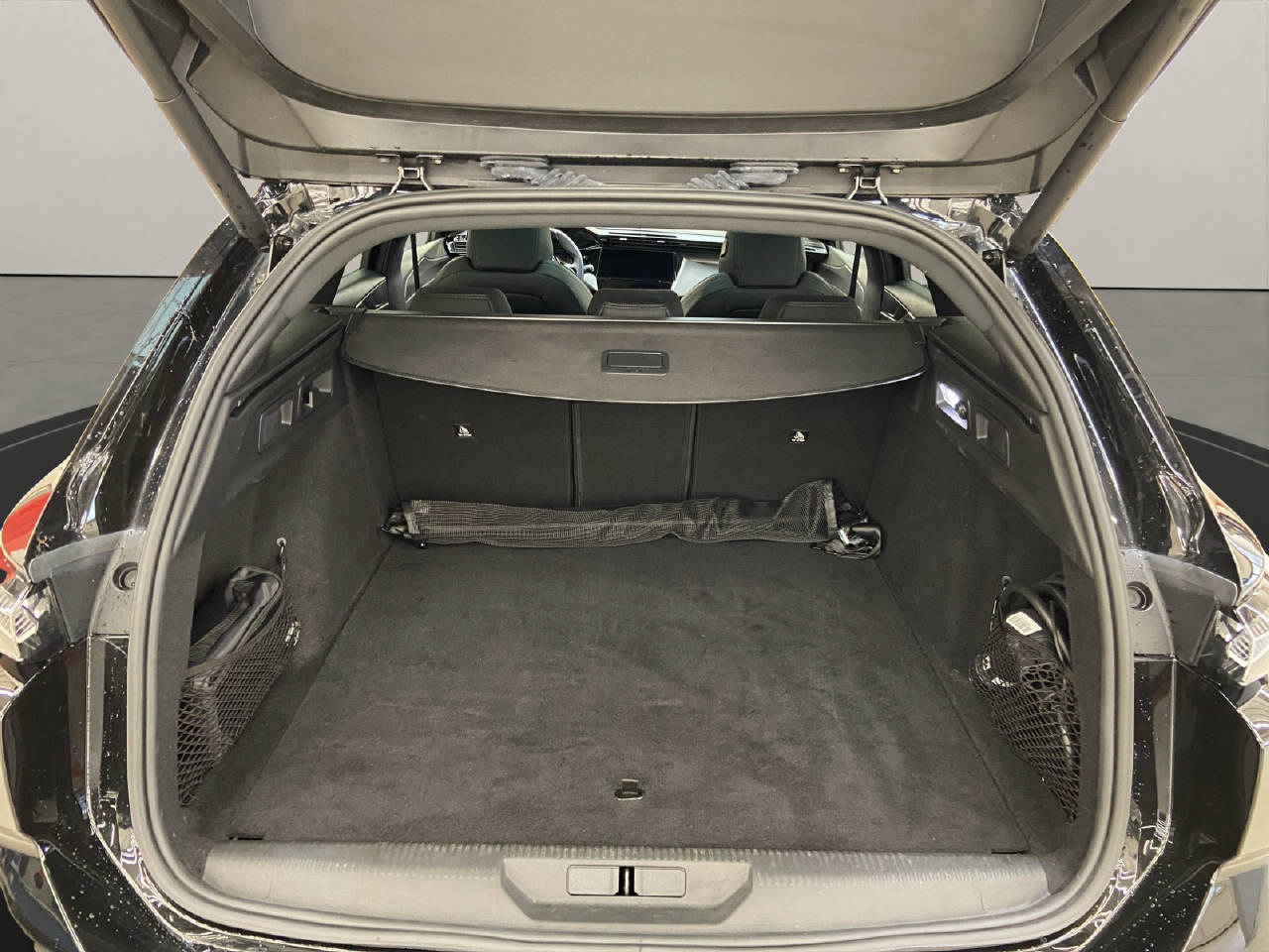 PEUGEOT 308 SW 1.6 PHEV 225 GT-image-13