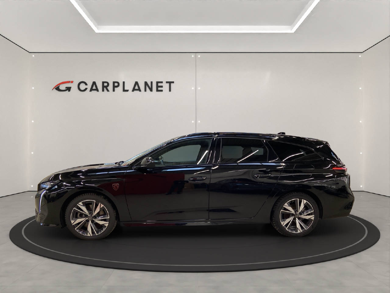 PEUGEOT 308 SW 1.6 PHEV 225 GT-image-1