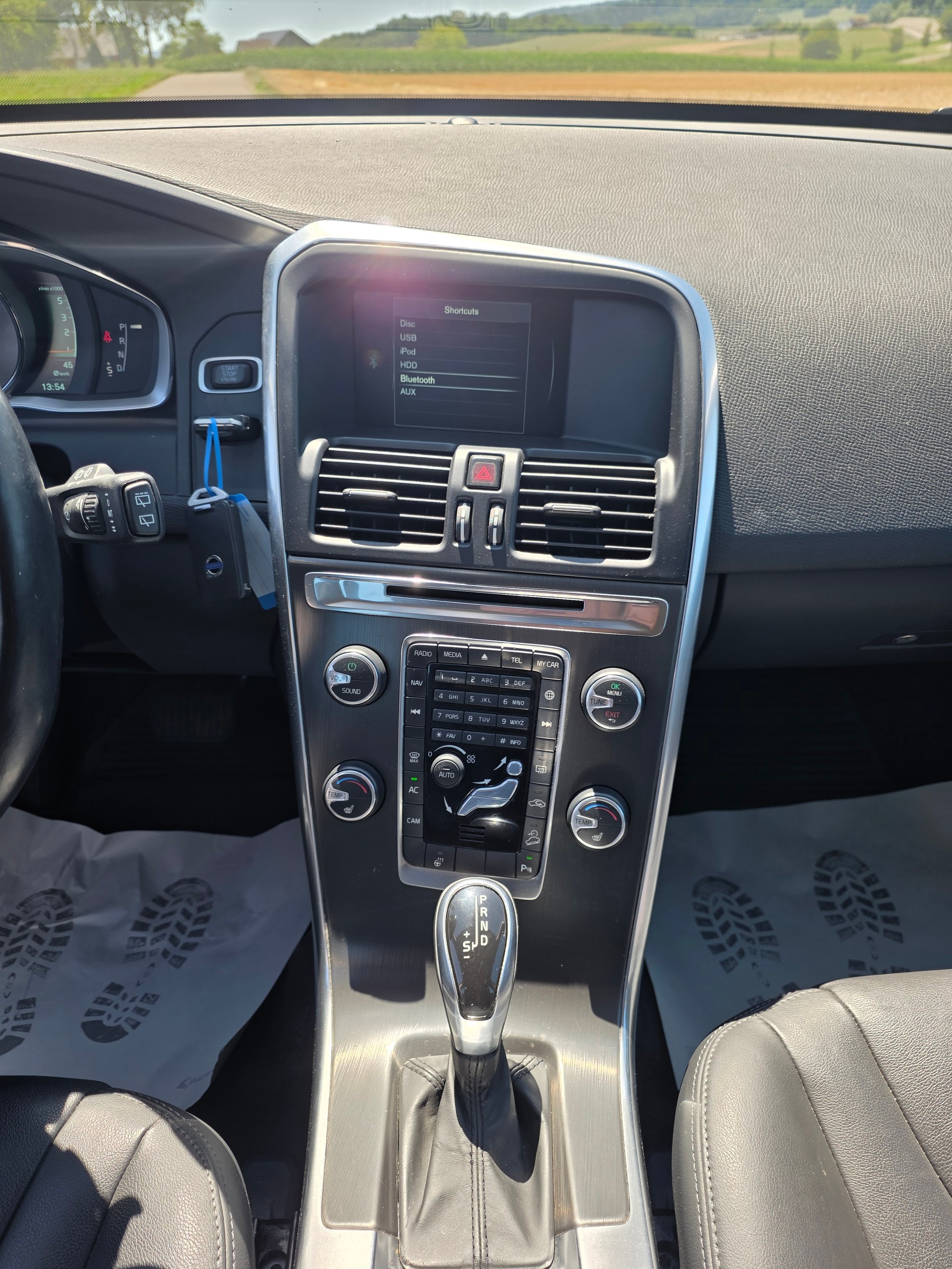 VOLVO XC60 D4 AWD Summum-image-12