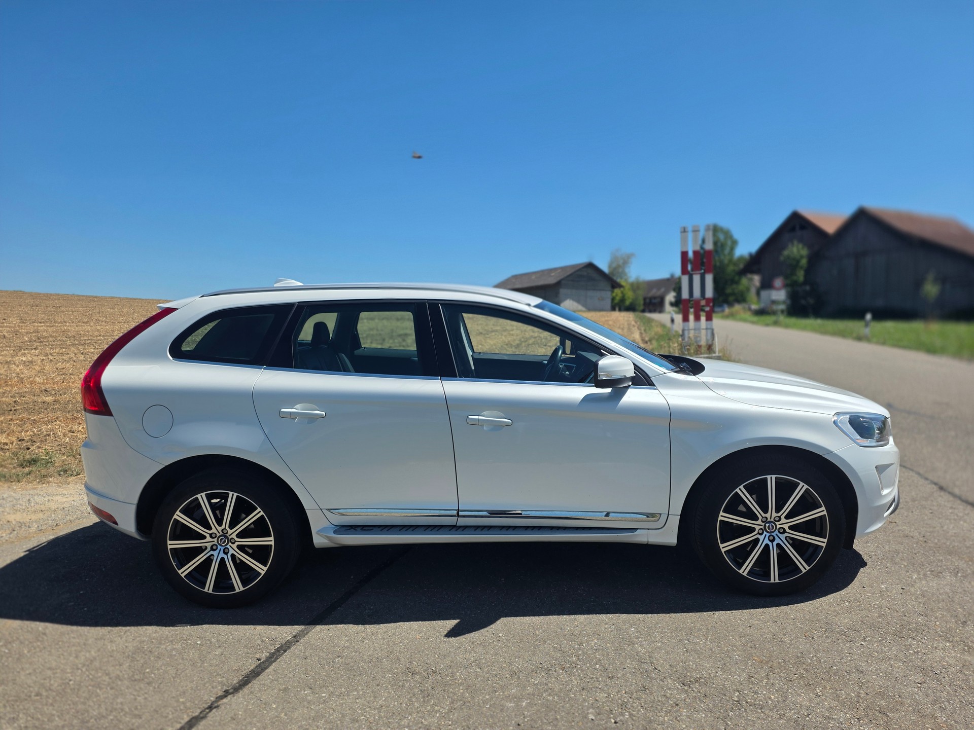 VOLVO XC60 D4 AWD Summum-image-2