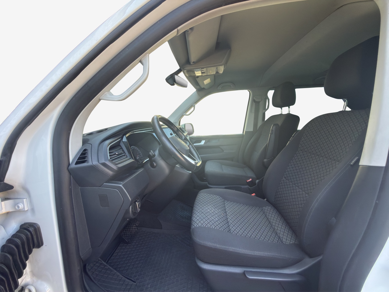 VW T6.1 Multivan 2.0 TDI Trendline Liberty DSG-image-7