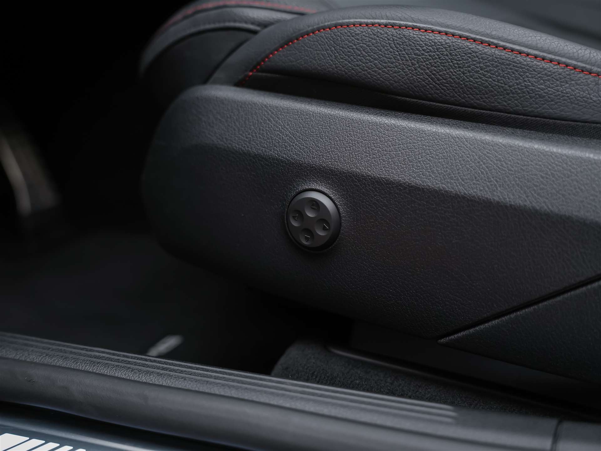 MERCEDES-BENZ GLC 43 AMG Executive Edition 4matic Coupé *Head Up*Panorama*360° Kamera*Burmester Soundsystem*-image-28