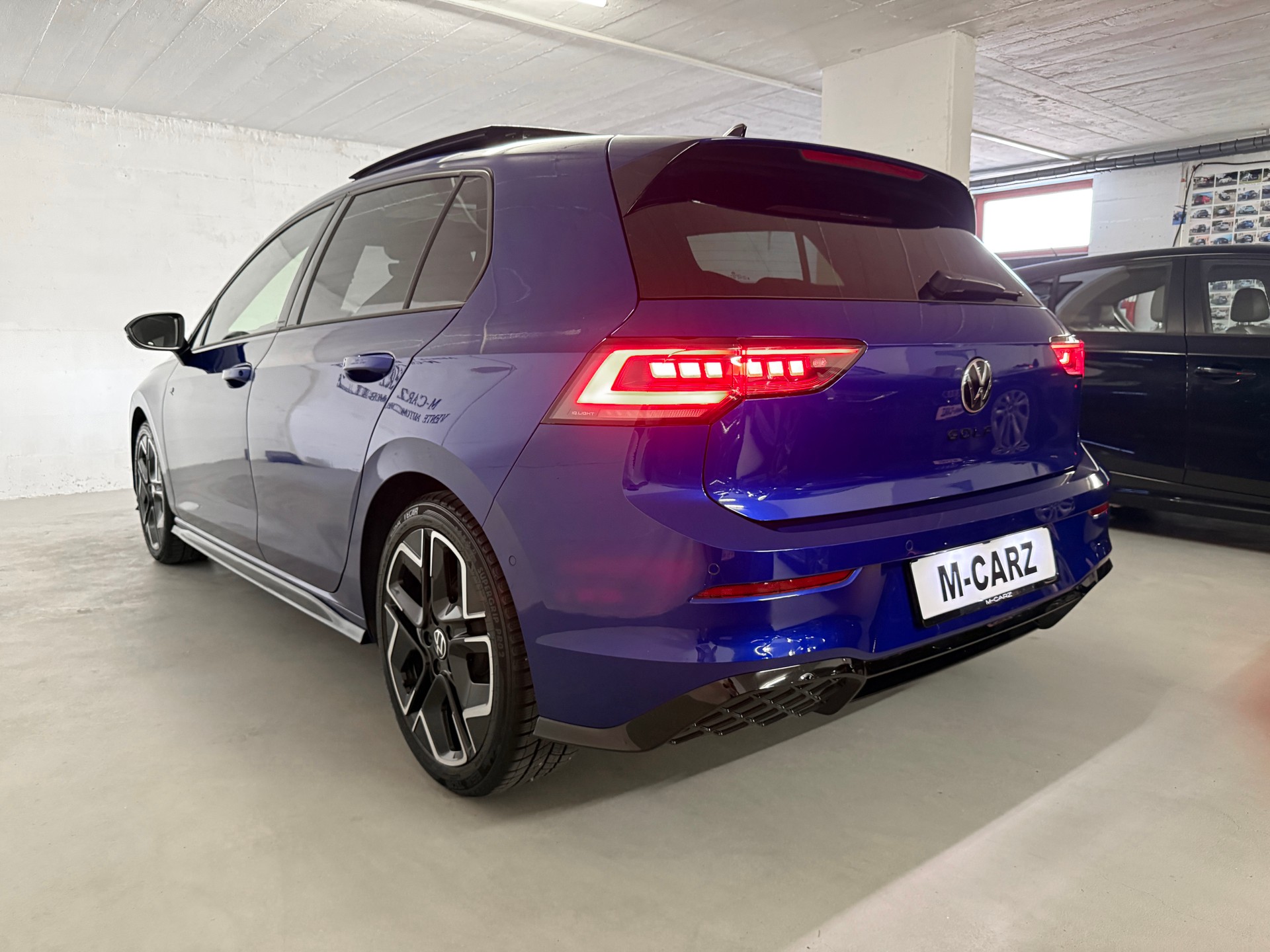 VW Golf 1.5 e TSI mHEV R-Line DSG *Full options* *Garantie VW 10/2029*-image-1