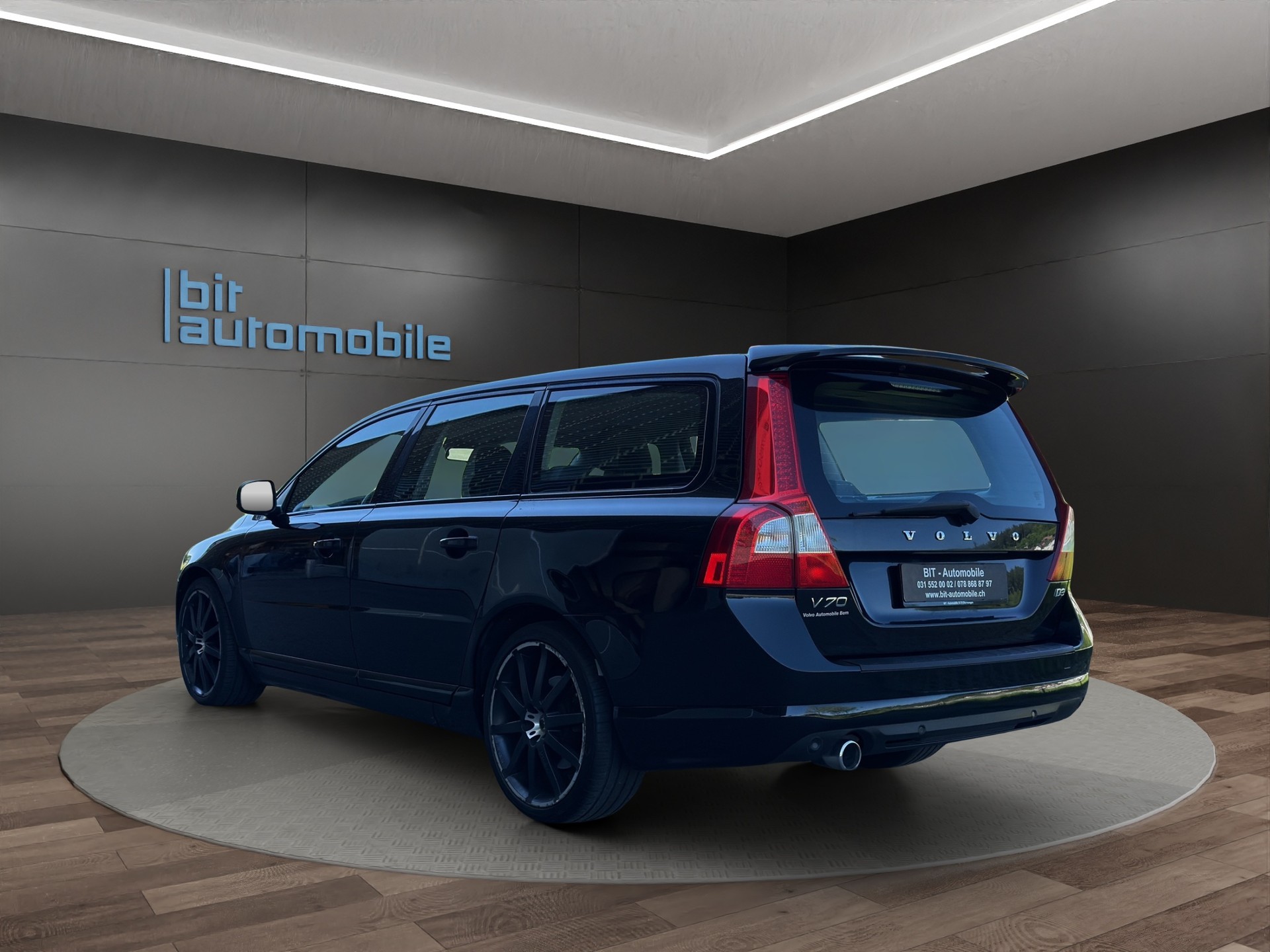 VOLVO V70 D3 R-Design Edition Geartronic-image-5