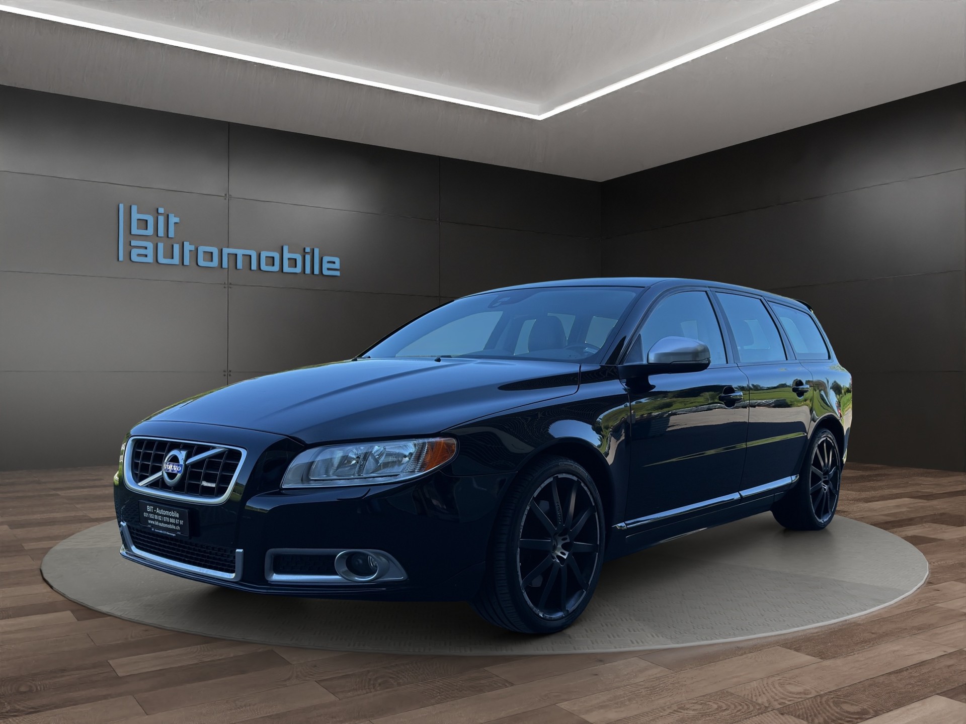 VOLVO V70 D3 R-Design Edition Geartronic-image-0