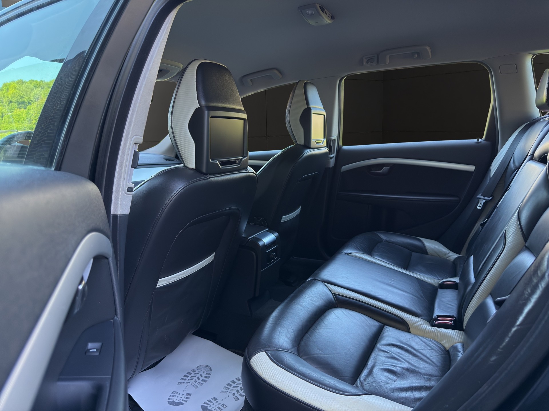 VOLVO V70 D3 R-Design Edition Geartronic-image-14