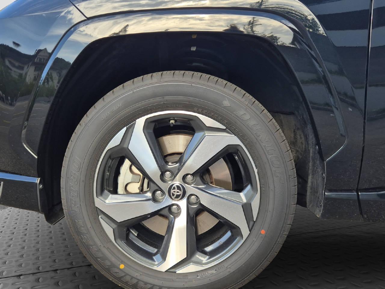 TOYOTA RAV4 2.5 Plug-In-Hybrid Premium-image-8