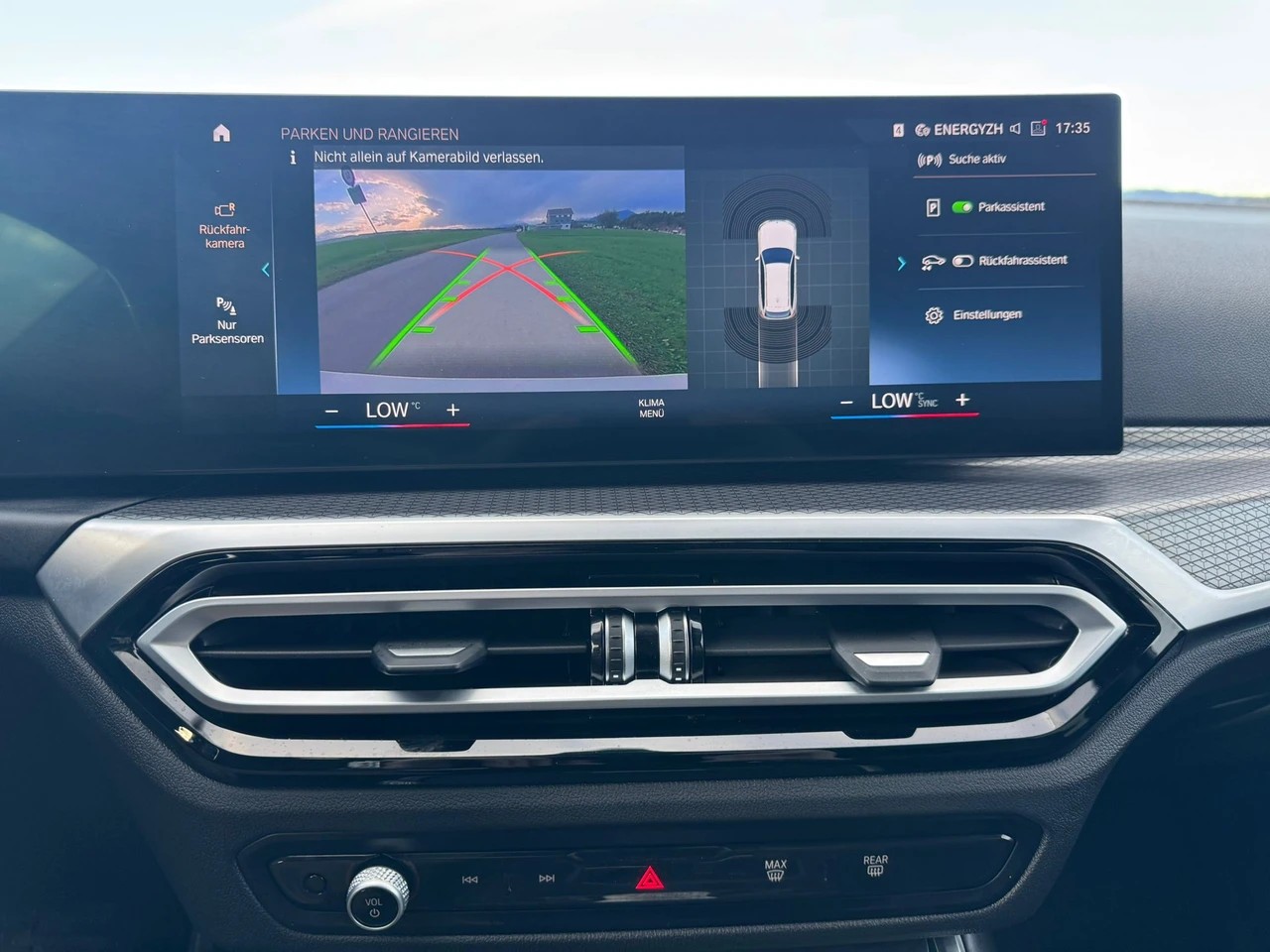 BMW 330e Touring Steptronic M Sport Pro-image-9
