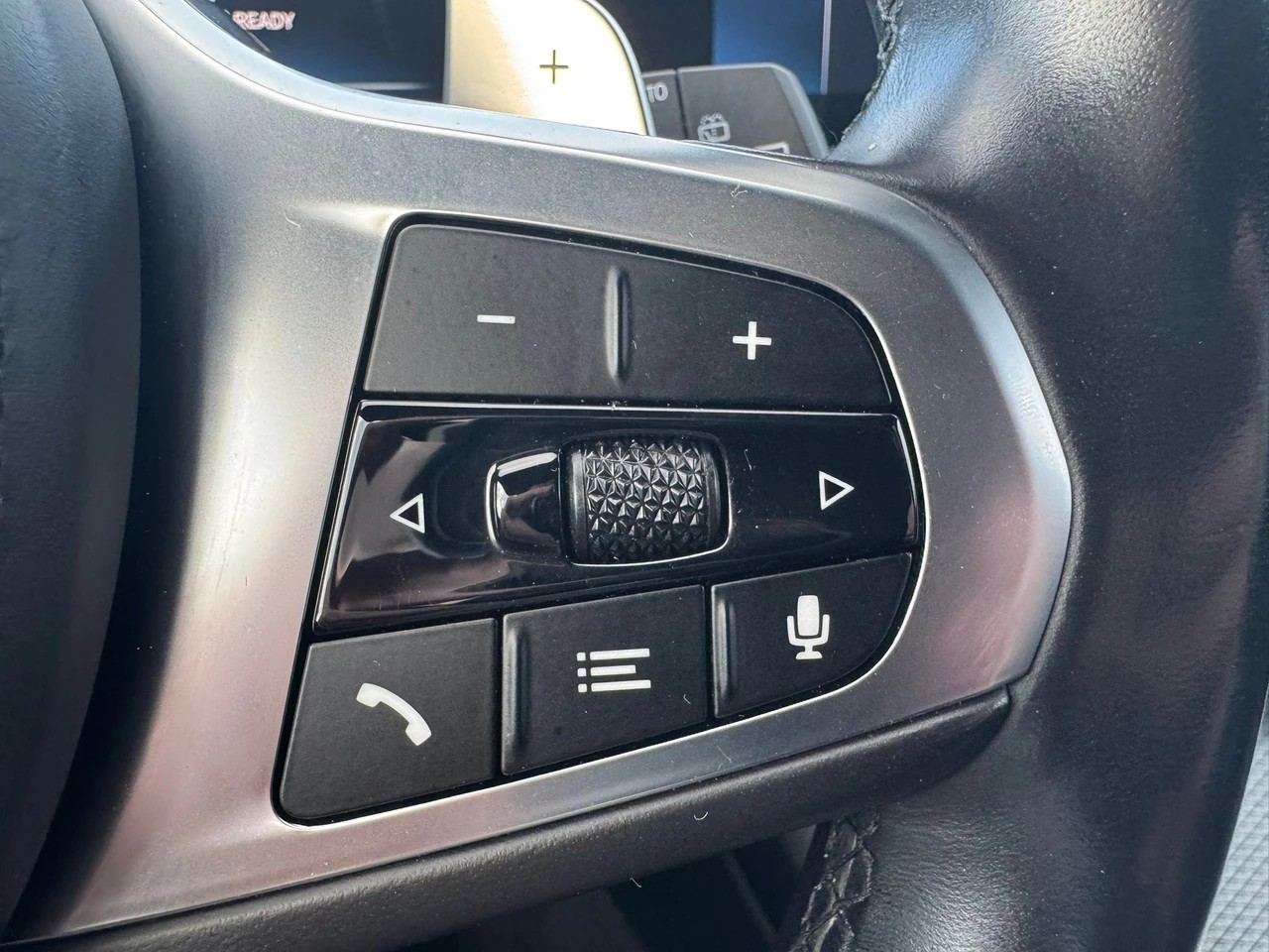BMW 330e Touring Steptronic M Sport Pro-image-14