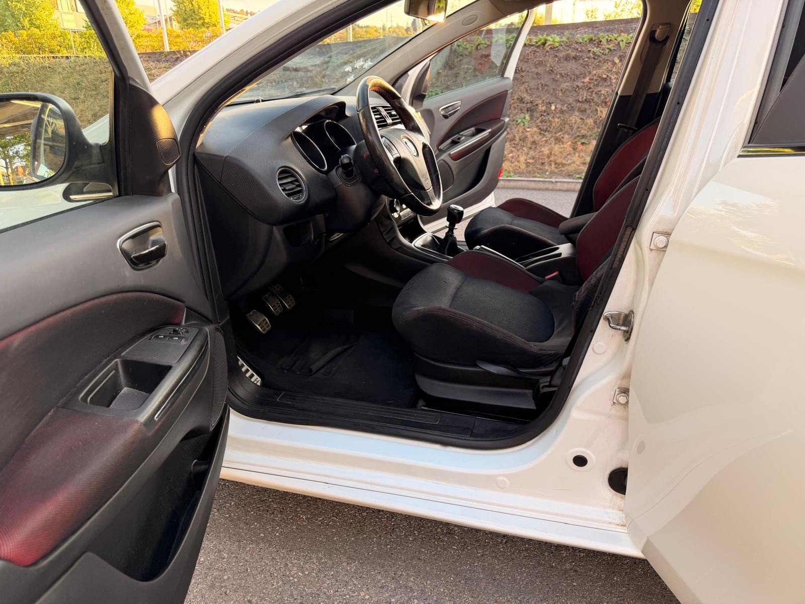 FIAT Bravo 1.4 16V Turbo Dynamic-image-8