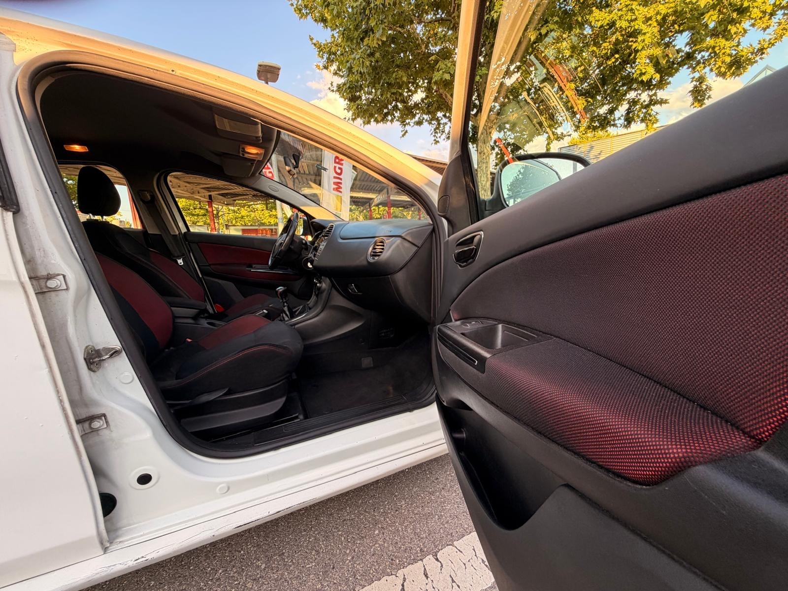 FIAT Bravo 1.4 16V Turbo Dynamic-image-9