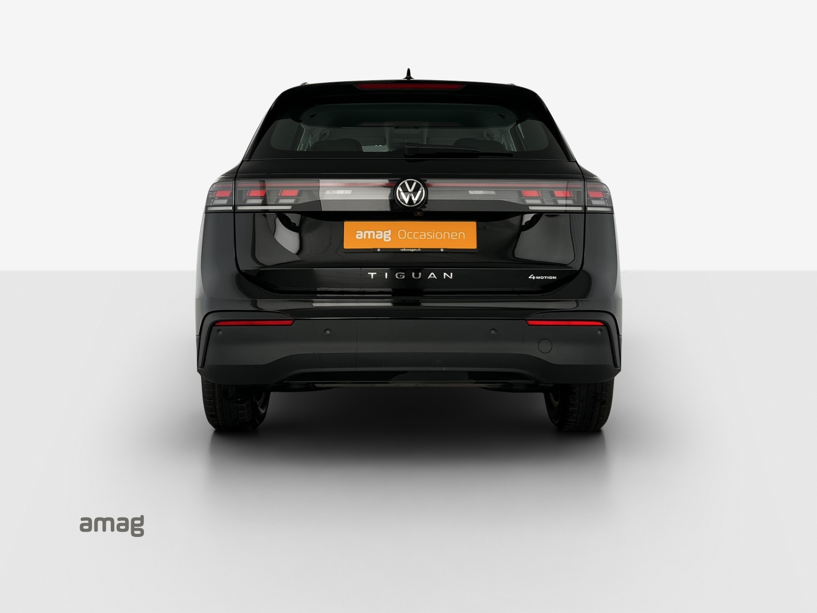 VW Tiguan 2.0 TSI DSG Life 4Motion-image-3