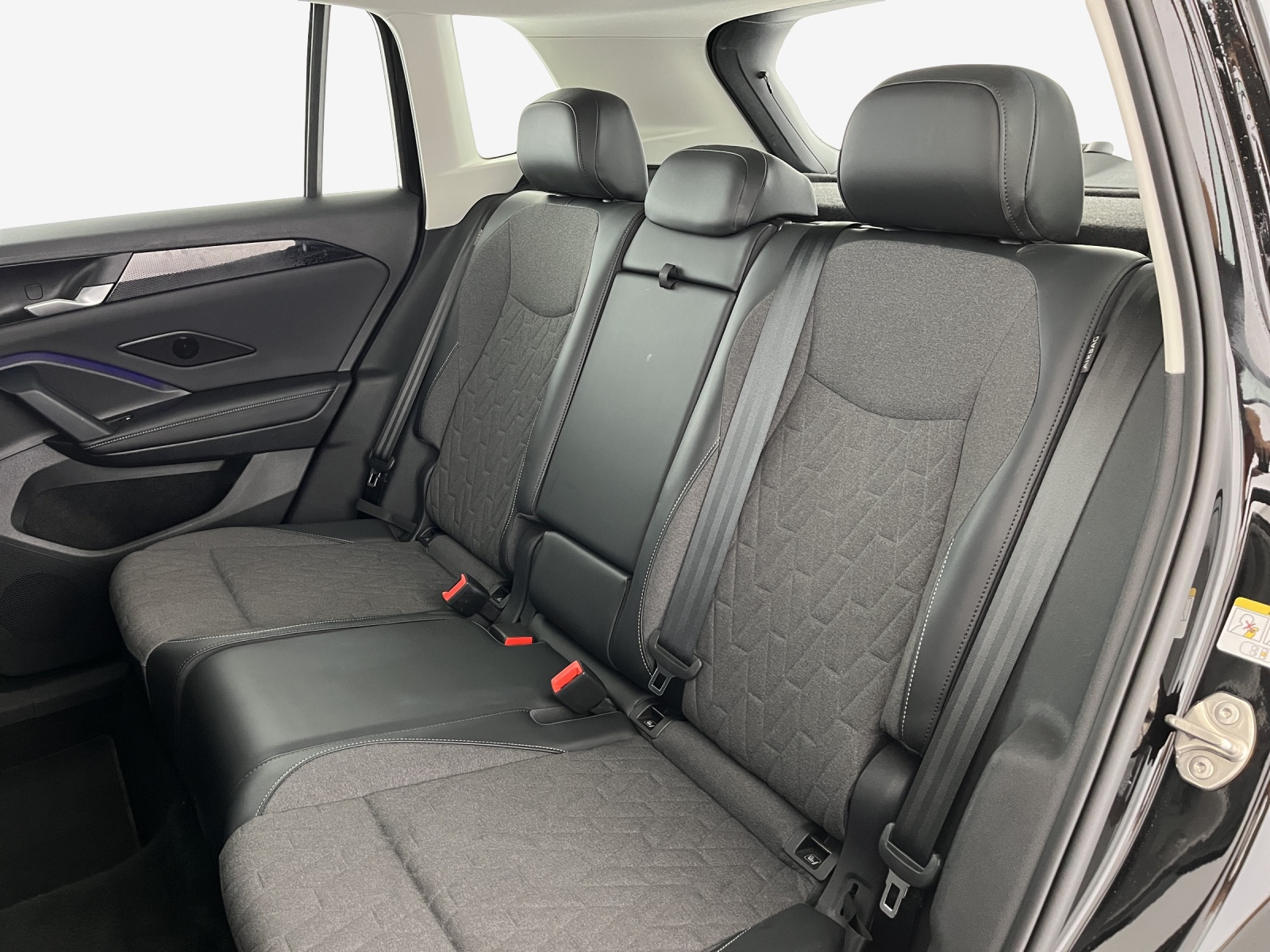 VW Tiguan 2.0 TSI DSG Life 4Motion-image-11