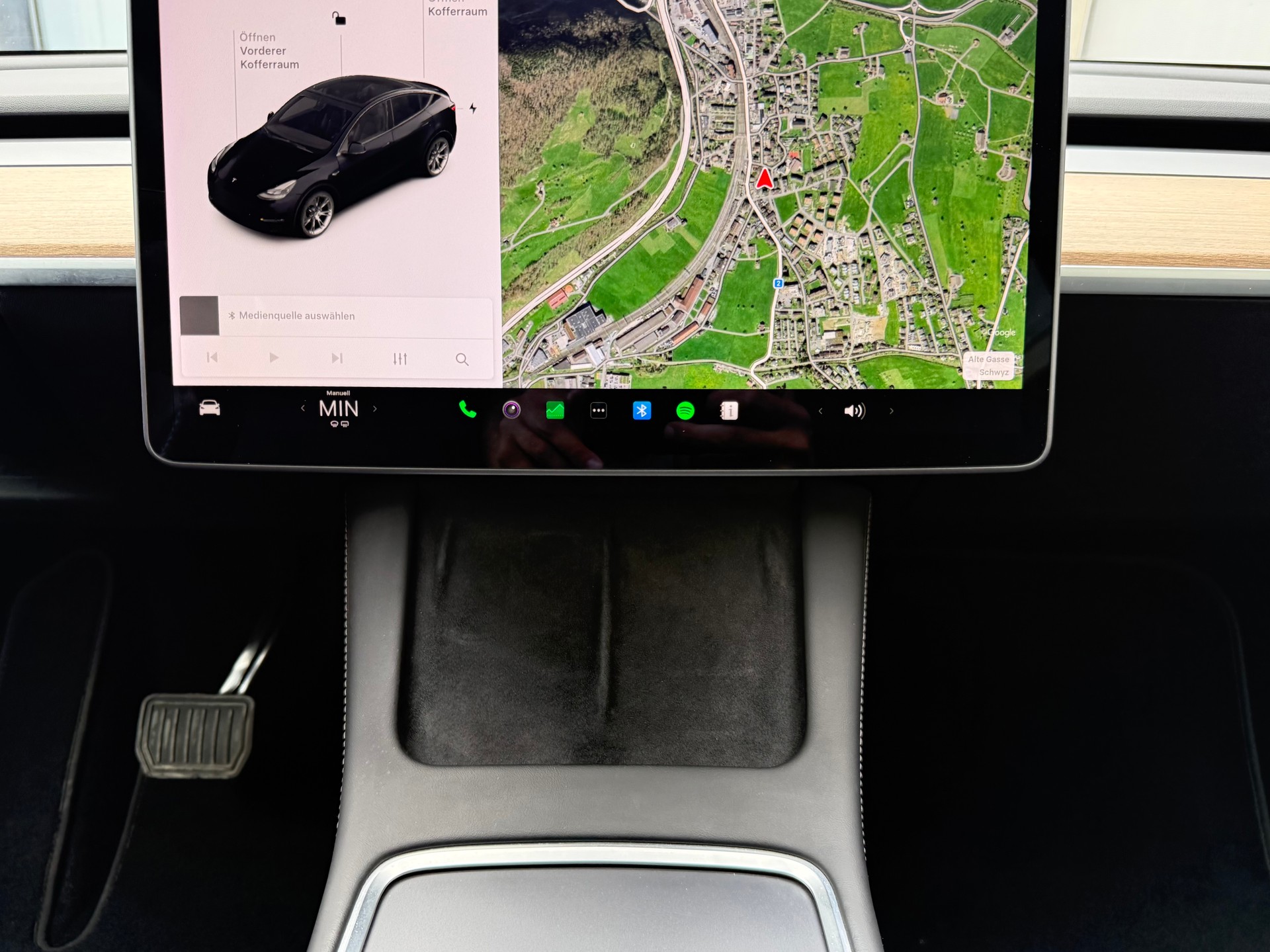 TESLA Model Y Long Range-image-20