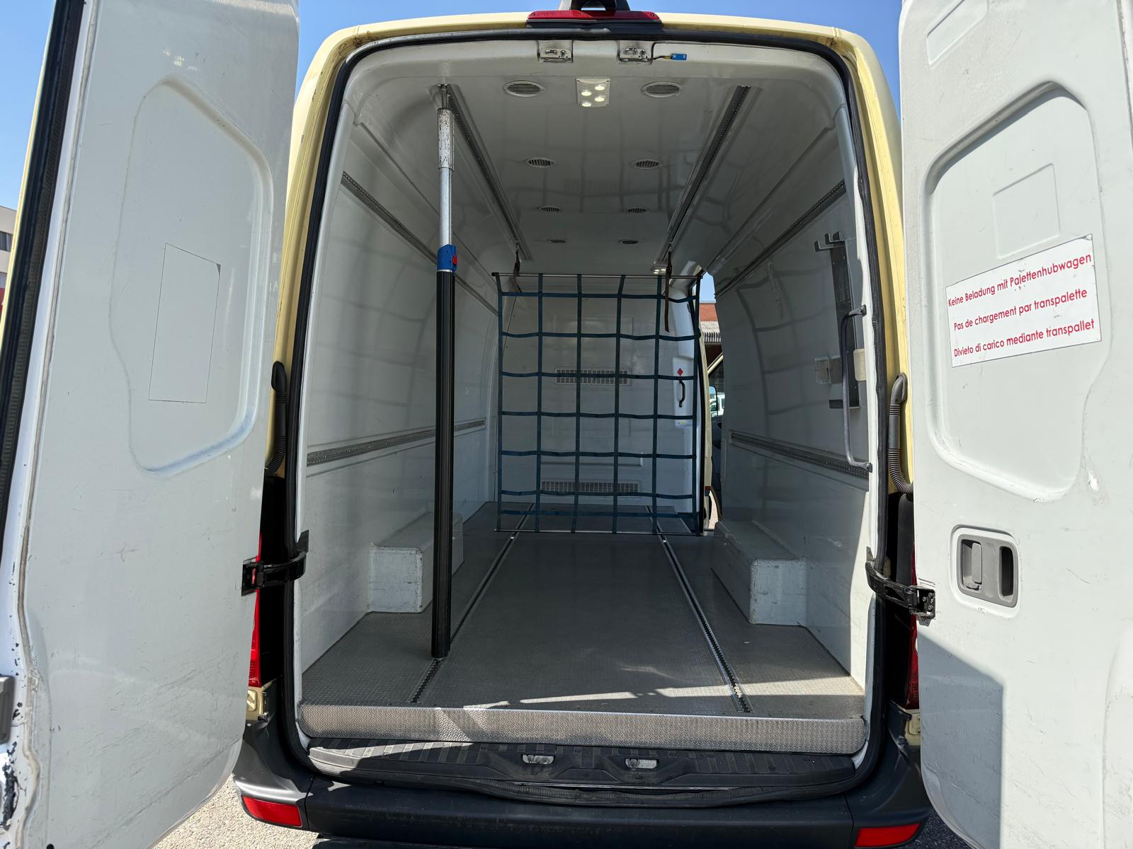 VW Crafter 35 2.0 BiTDI CR-image-12