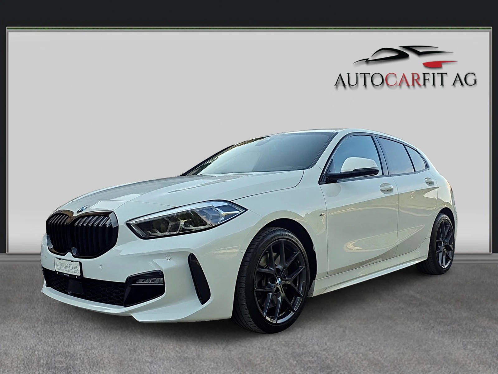 BMW 120d xDrive Steptronic M Sport-image-0