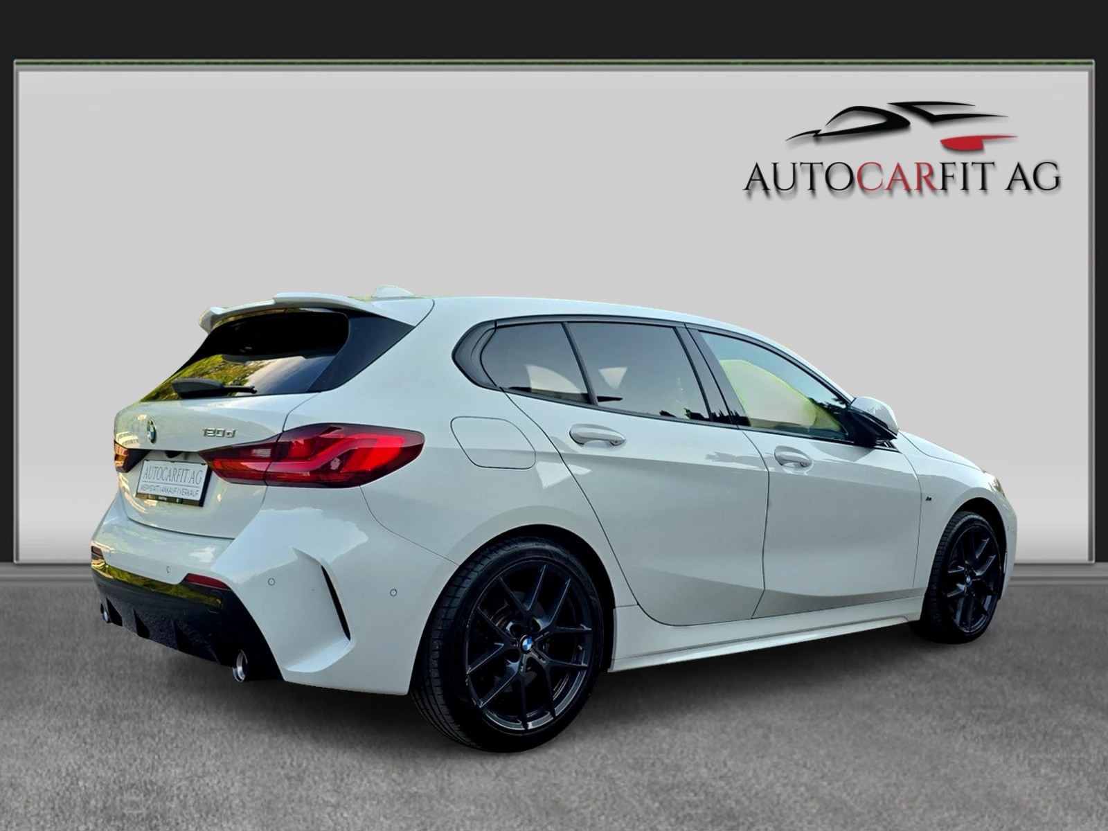 BMW 120d xDrive Steptronic M Sport-image-6