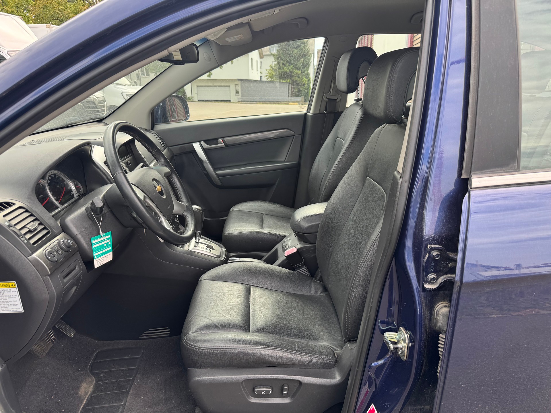 CHEVROLET Captiva 3.2 V6 LT Executive 4WD Automatic-image-3