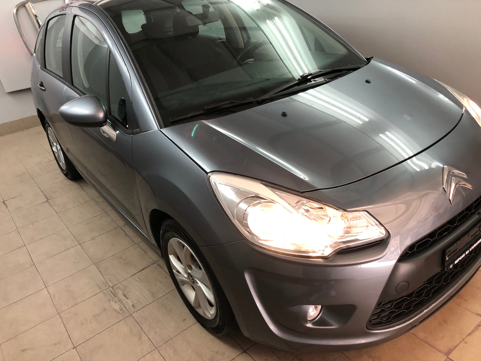 CITROEN C3 1.4i 16V Chic-image-2