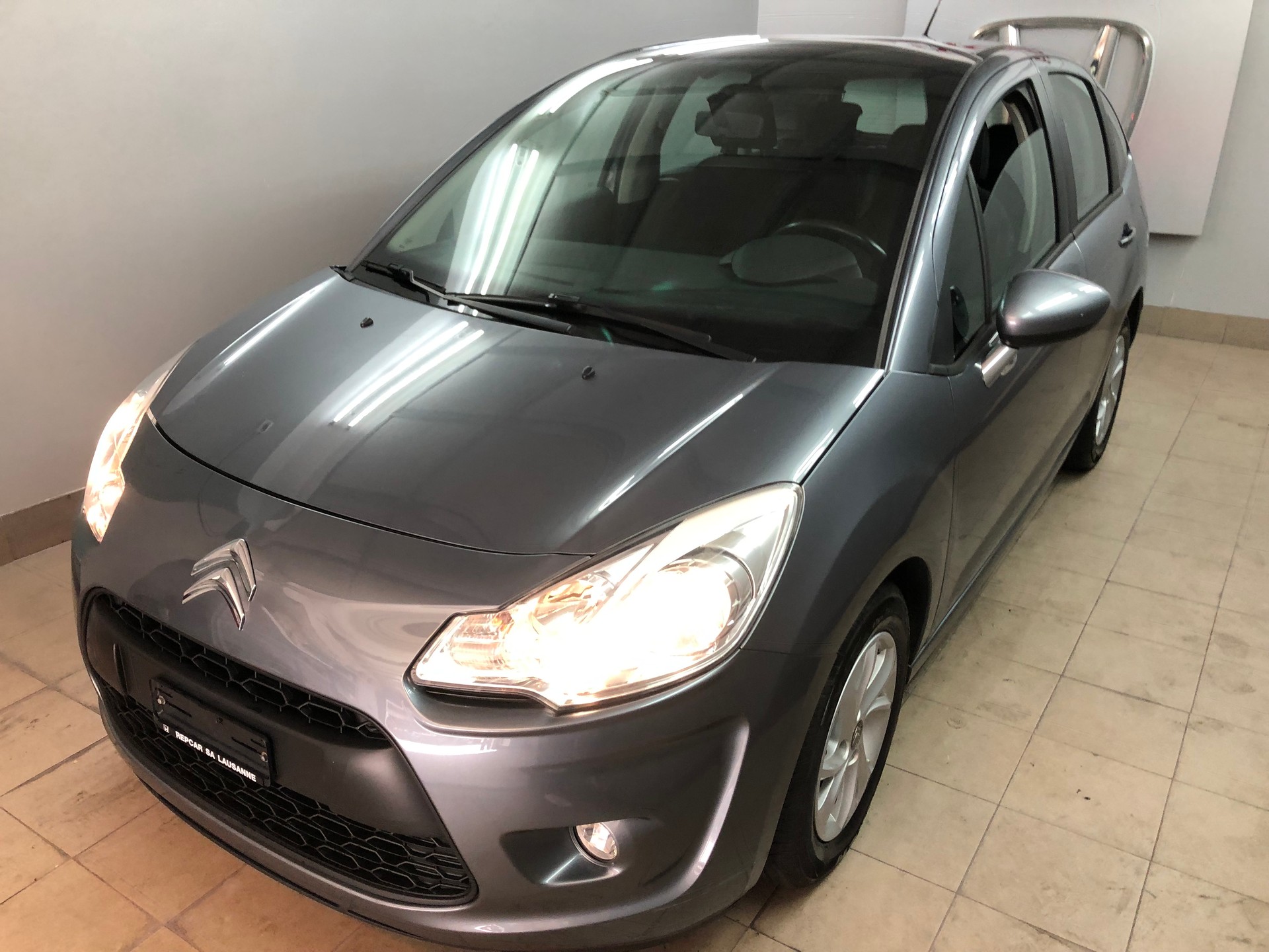 CITROEN C3 1.4i 16V Chic-image-1
