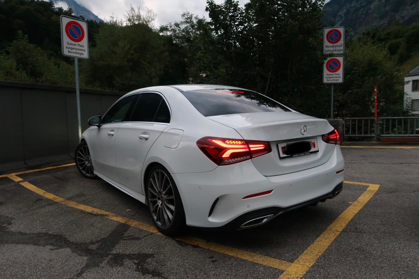 MERCEDES-BENZ A 220 AMG Line 4m-image-1