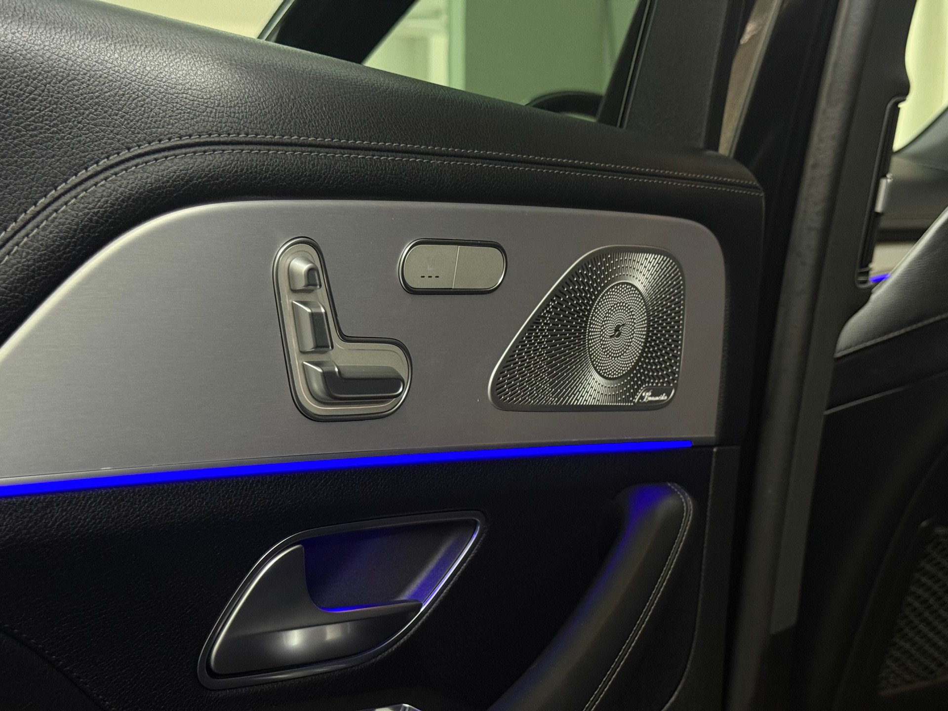 MERCEDES-BENZ GLE 450 4Matic AMG Line 9G-Tronic-image-16