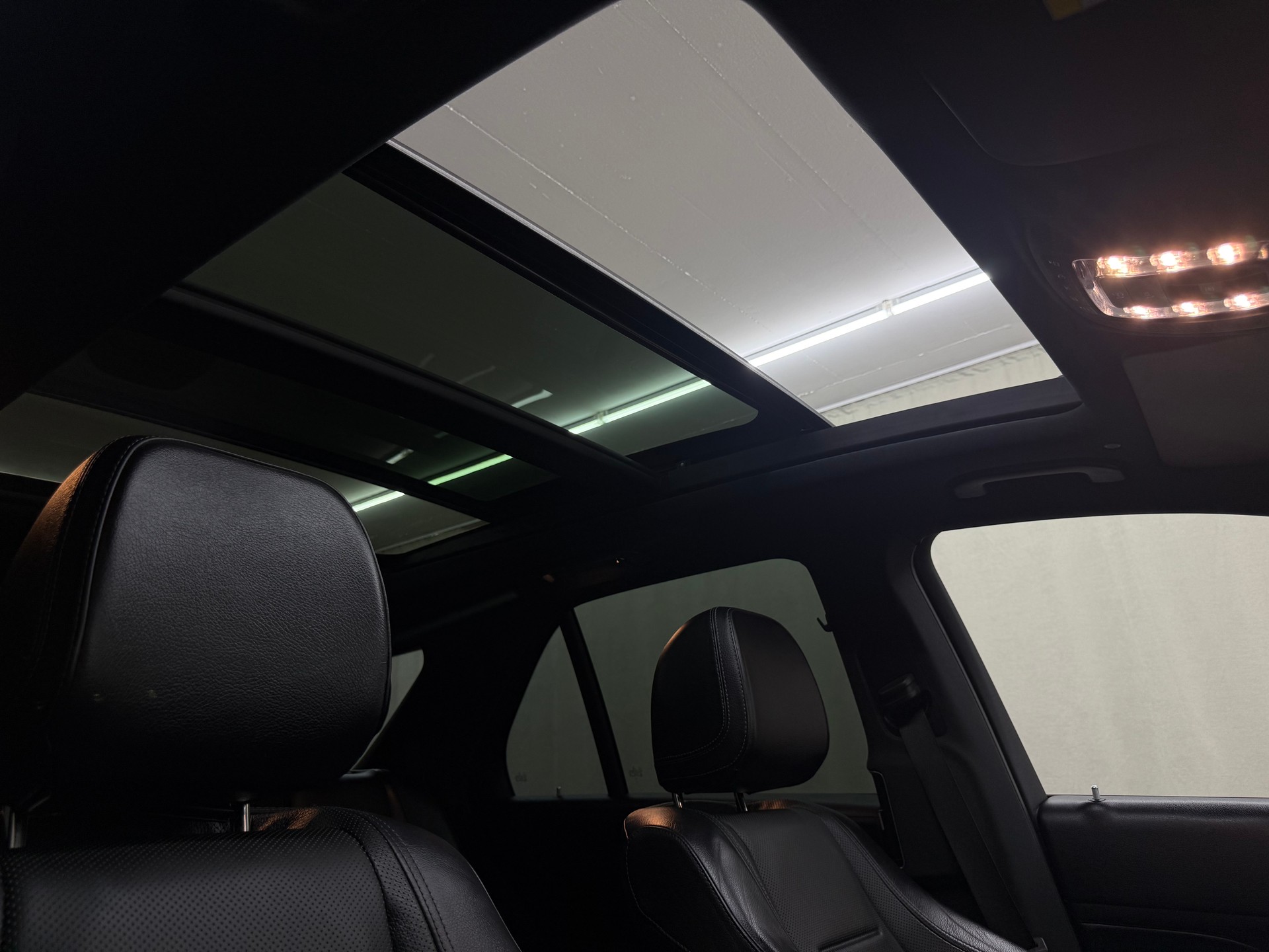MERCEDES-BENZ GLE 450 4Matic AMG Line 9G-Tronic-image-8