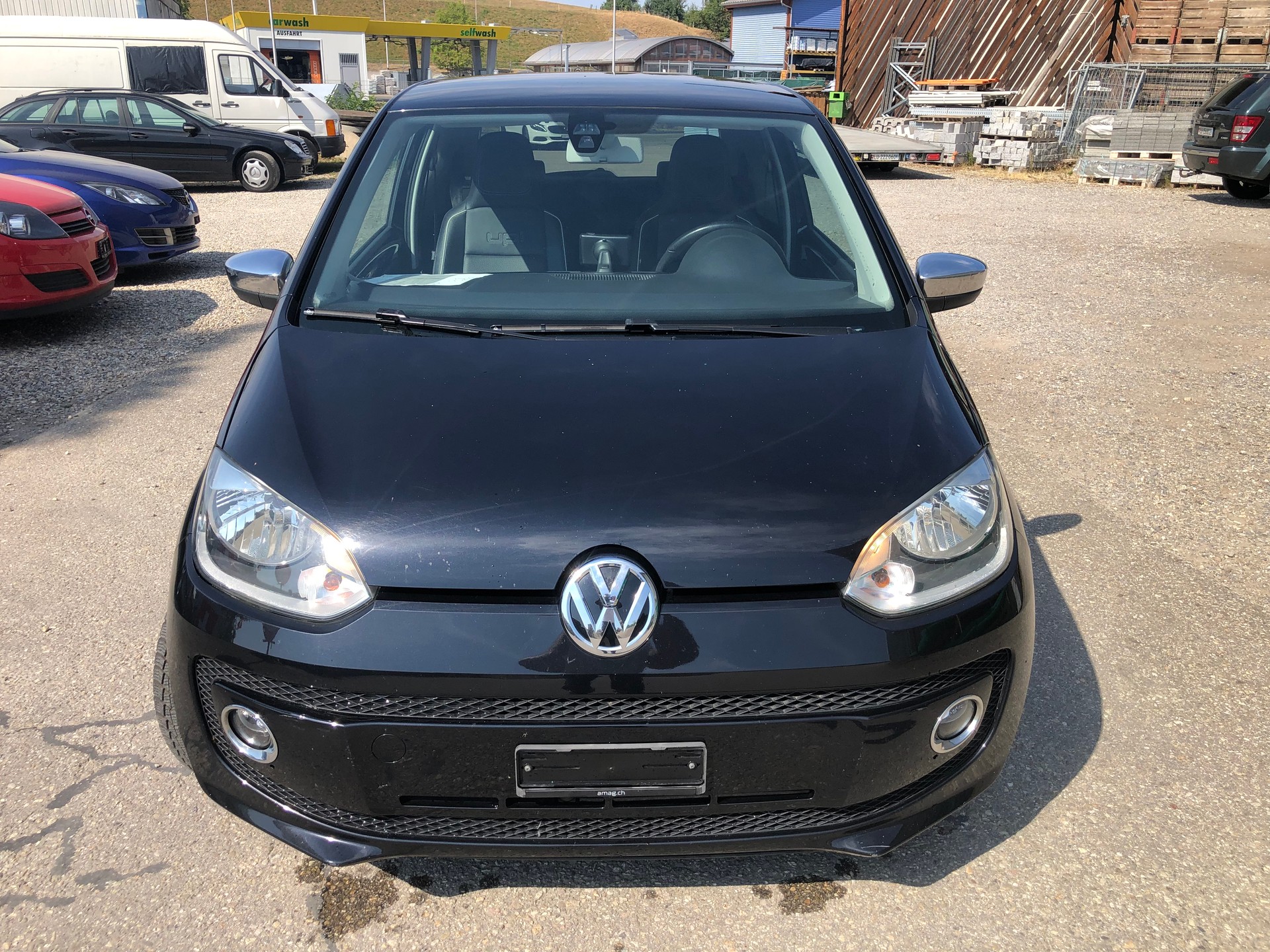 VW Up 1.0 high up-image-0
