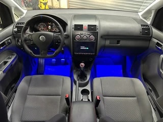VW Touran 1.9 TDI-image-12