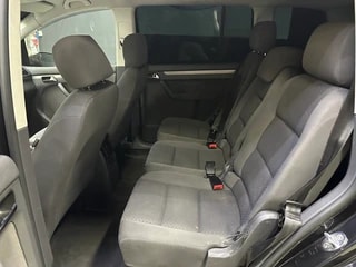 VW Touran 1.9 TDI-image-8