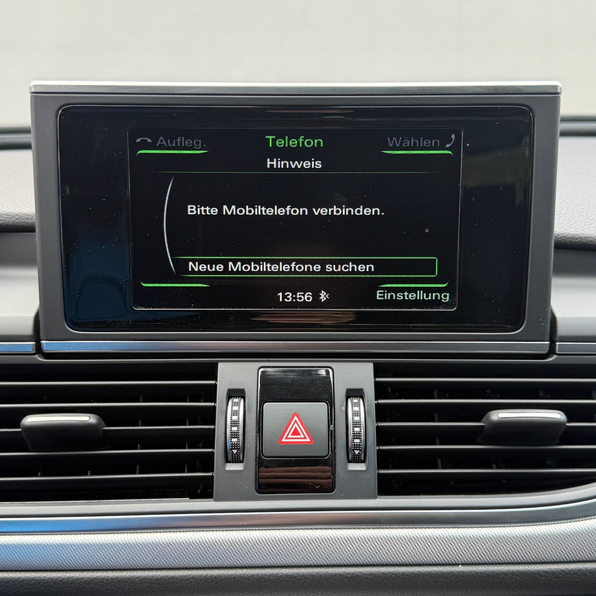 AUDI A6 Avant 2.0 TDI S-tronic *S-LINE*-image-15