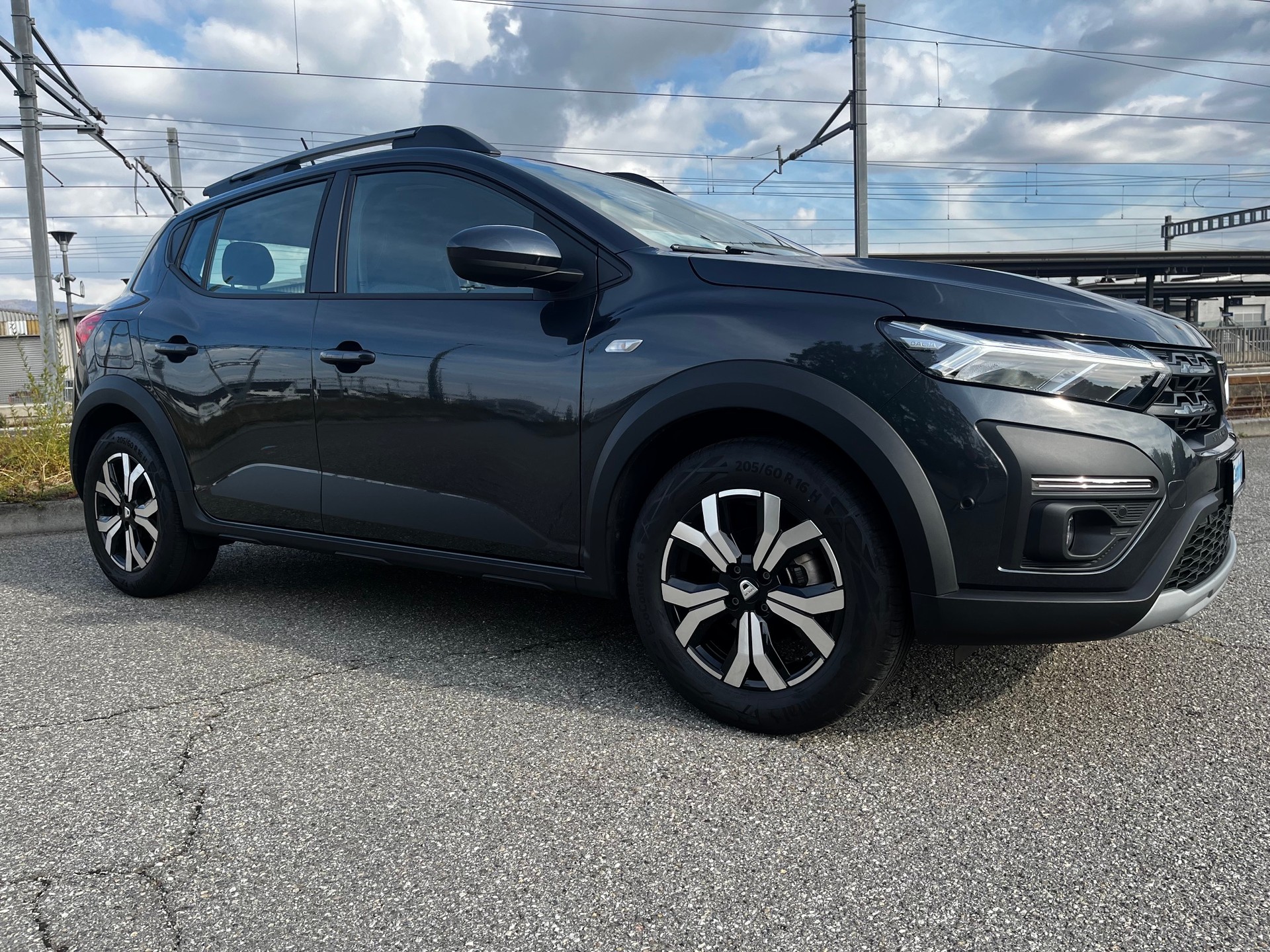 DACIA Sandero Stepway TCe 90 Comfort CVT-image-0