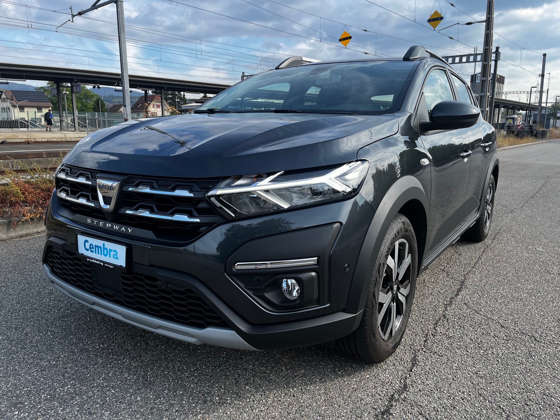 DACIA Sandero Stepway TCe 90 Comfort CVT-image-2