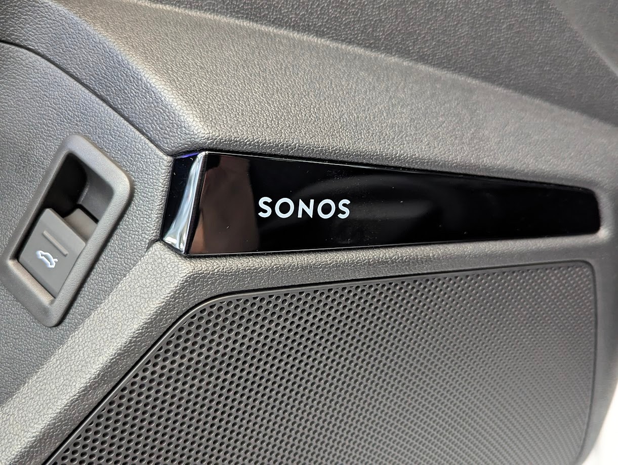 AUDI RS3 Sportback 2.5 TFSI quattro S-Tronic*FACELIFT 5J GAR ALL-BLACK SPORT-AGA NAVI+ CAM SONOS DESIGN*-image-4