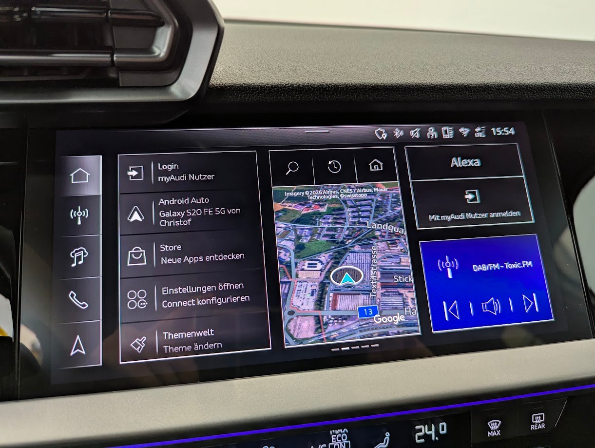 AUDI RS3 Sportback 2.5 TFSI quattro S-Tronic*FACELIFT 5J GAR ALL-BLACK SPORT-AGA NAVI+ CAM SONOS DESIGN*-image-11