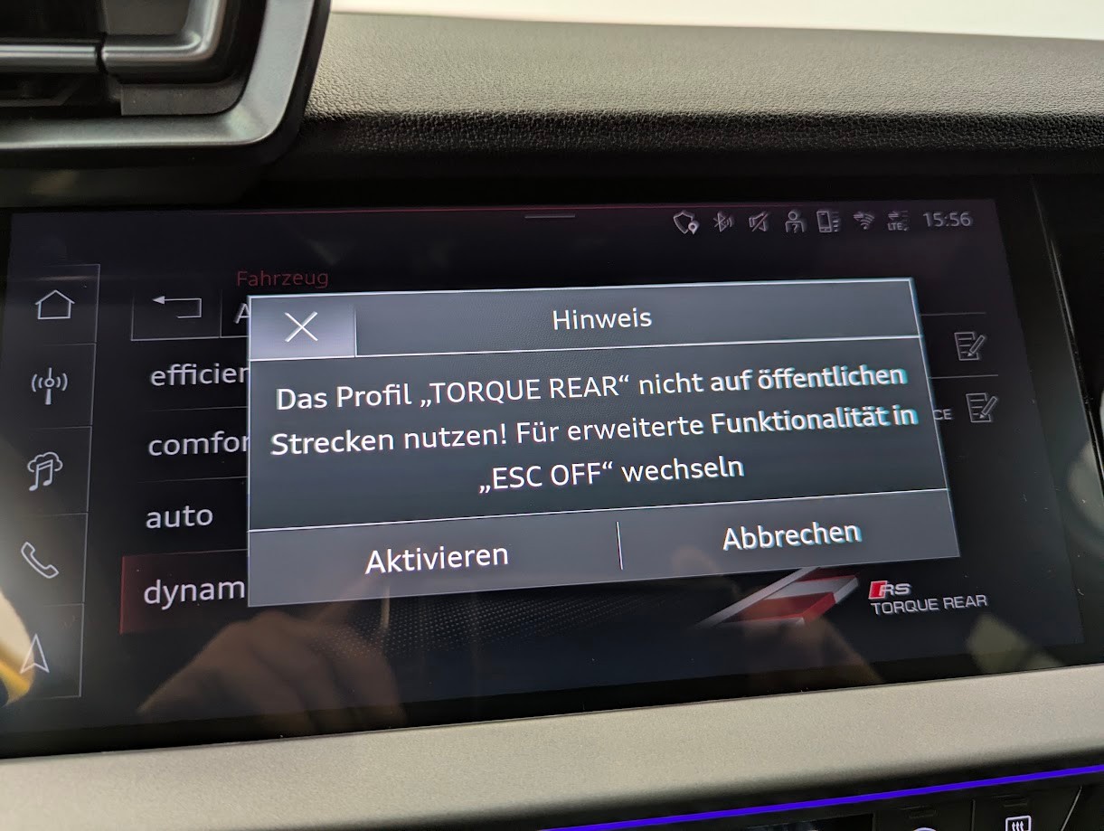 AUDI RS3 Sportback 2.5 TFSI quattro S-Tronic*FACELIFT 5J GAR ALL-BLACK SPORT-AGA NAVI+ CAM SONOS DESIGN*-image-15
