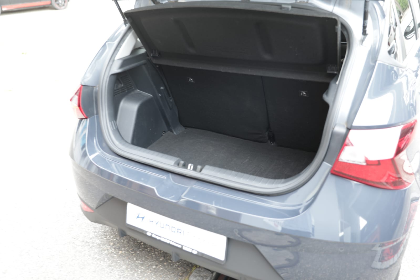 HYUNDAI i20 1.0 T-GDi Amplia DCT-image-17