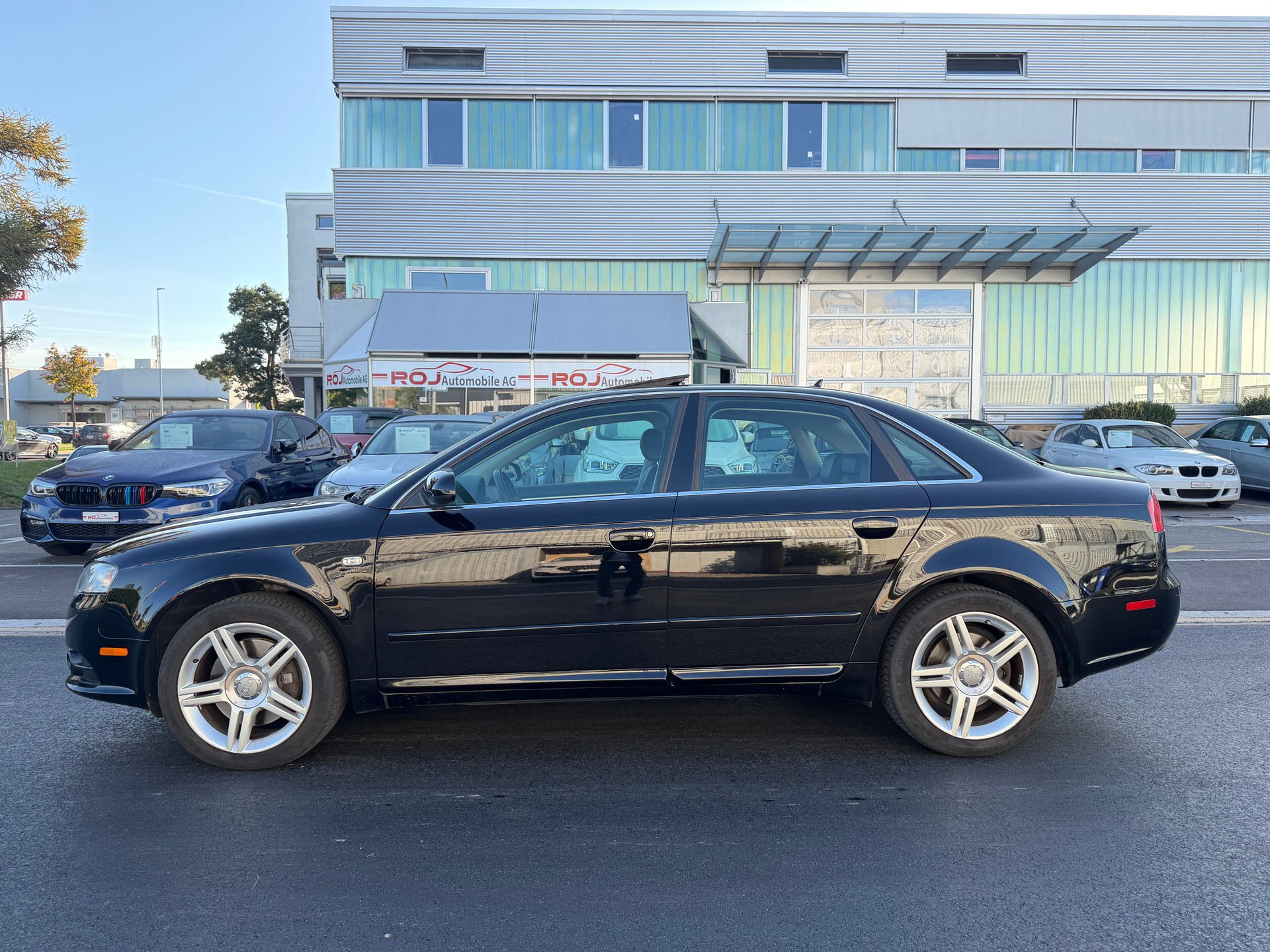 AUDI A4 Limousine 2.0 Turbo FSI quattro-image-0
