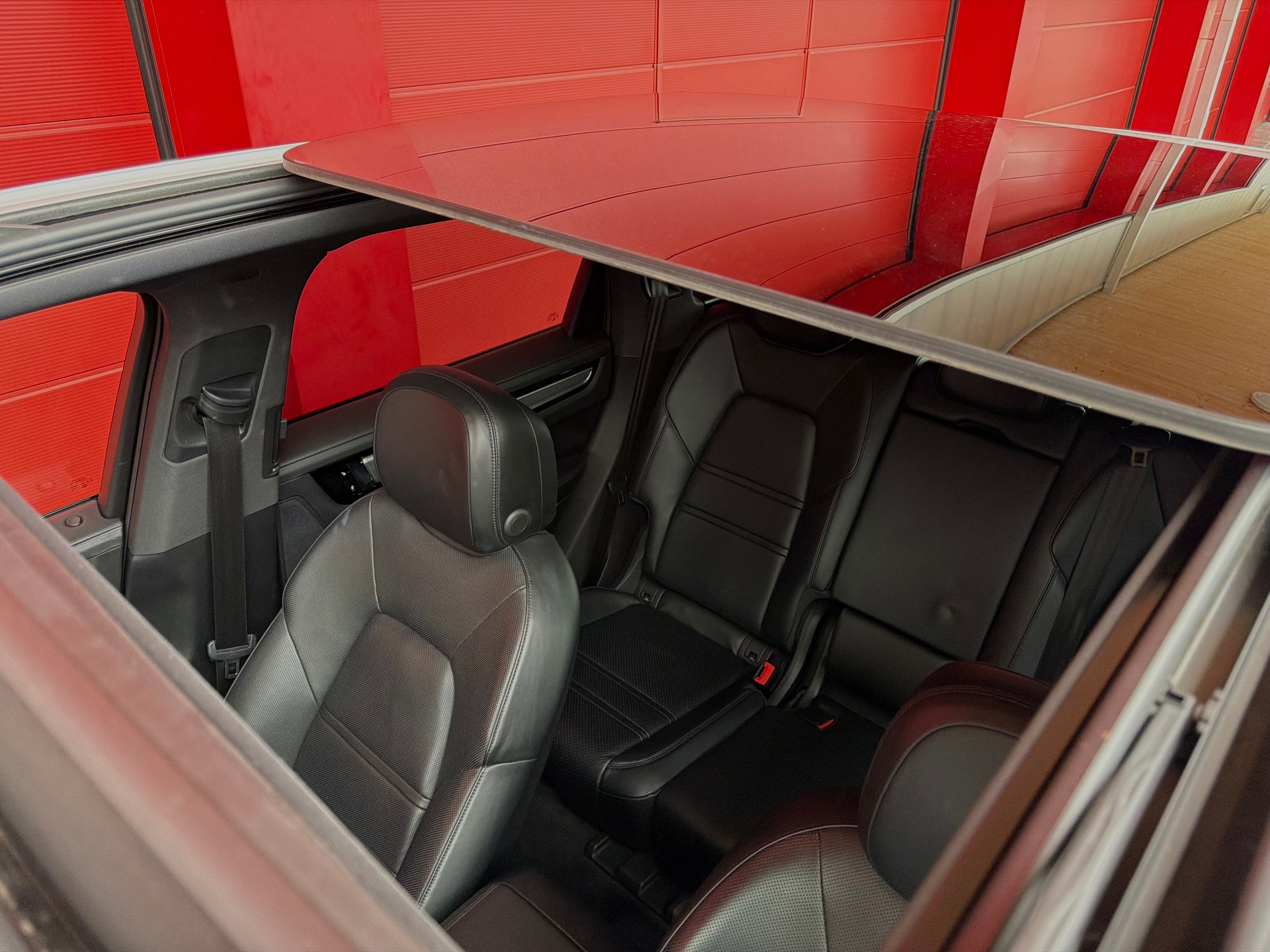 PORSCHE Cayenne S-image-6