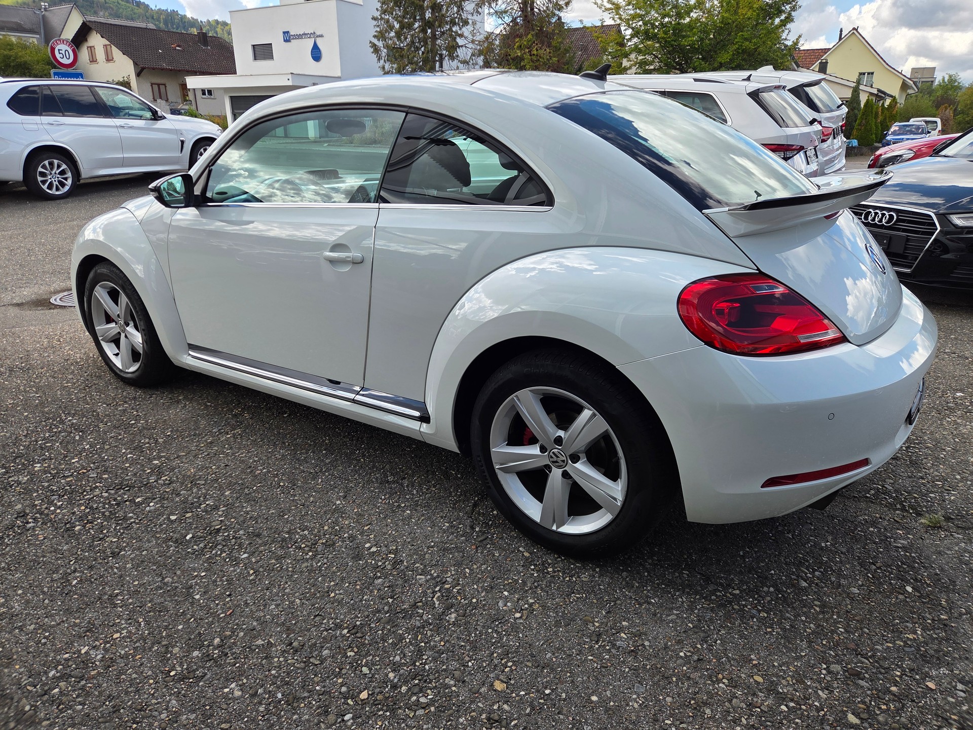 VW Beetle 2.0 TSI BMT Sport DSG-image-5